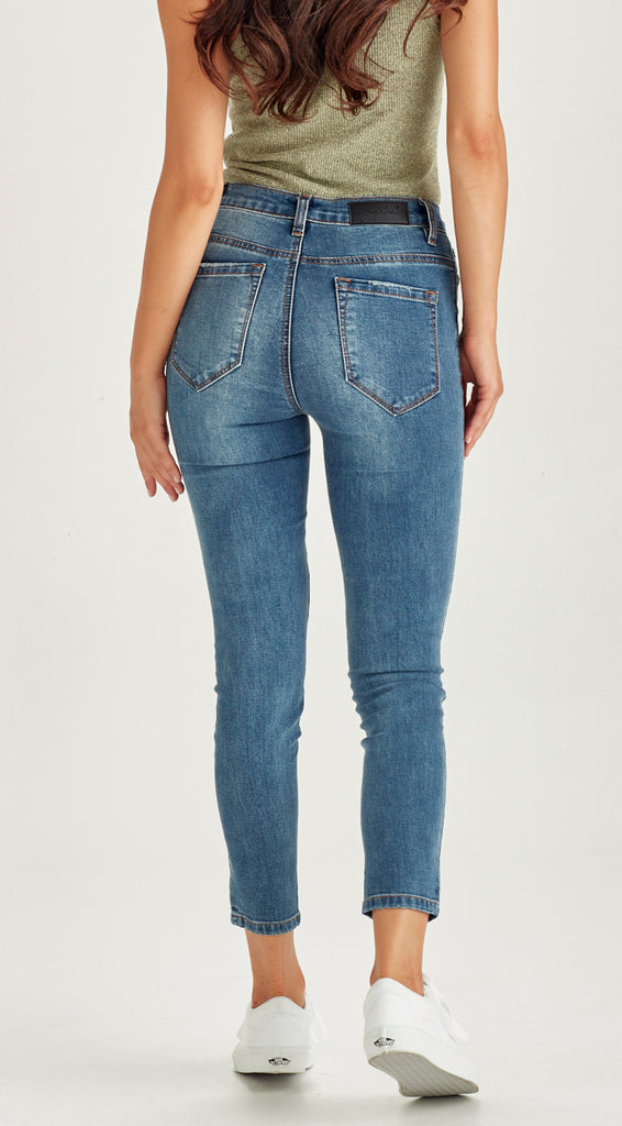 Blue short length stretch denim jean